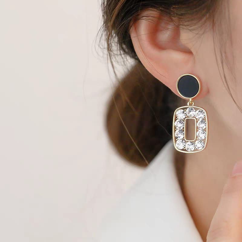Crystal Black Korean Drop Earrings - SSJK026