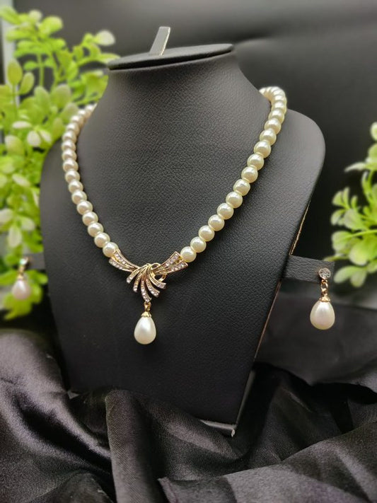 Imported Pearl Necklace Set With Radiant Pendant & Earrings