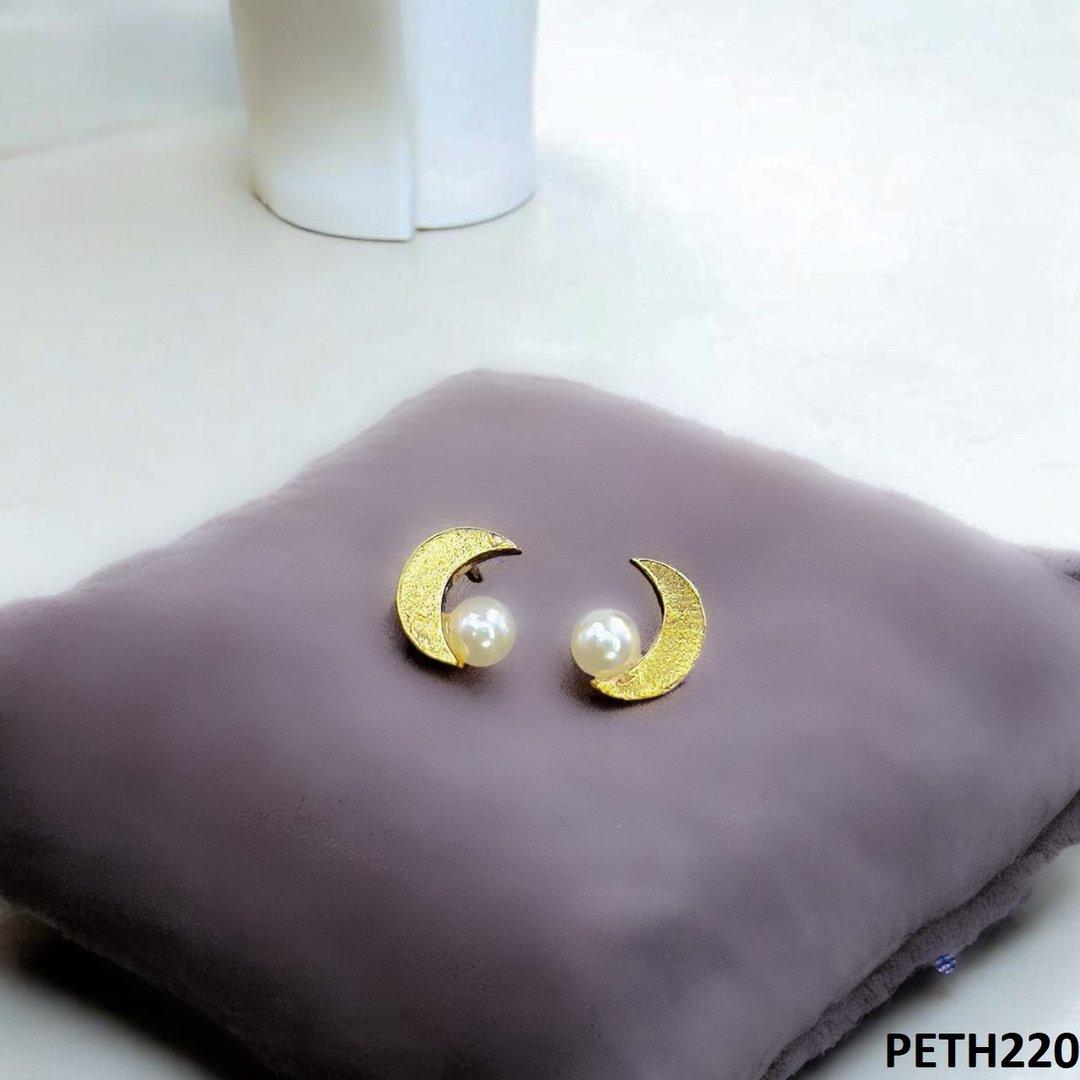 Pearl/Moon Golden Tops Earrings - PETH220 SDQ