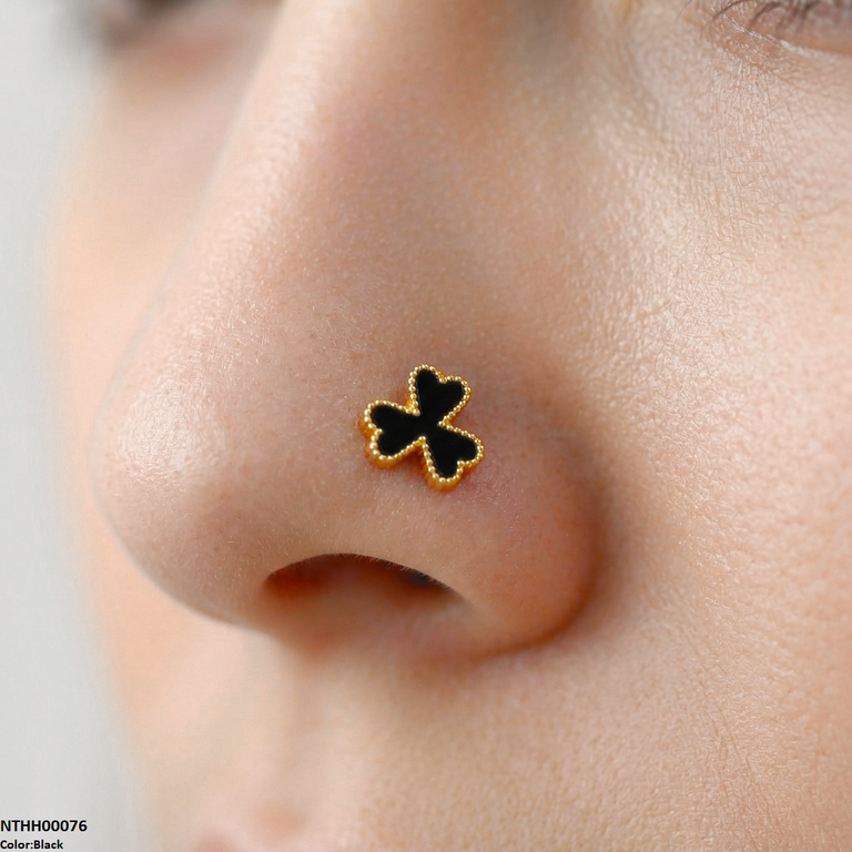 Clover Flower Stainless Steel Nose Pin NTHH00076 - Glamzy