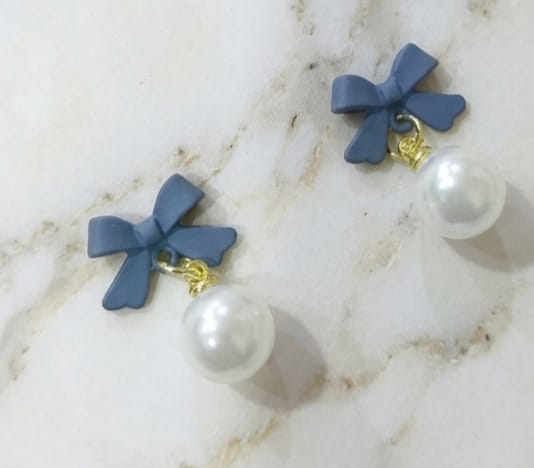 Azraq Bow Korean Pearl Earrings - SSJK0010
