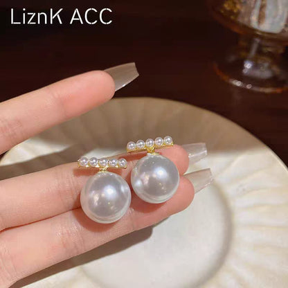 Korean Stylish Pearl Earrings Studs - SSJK028