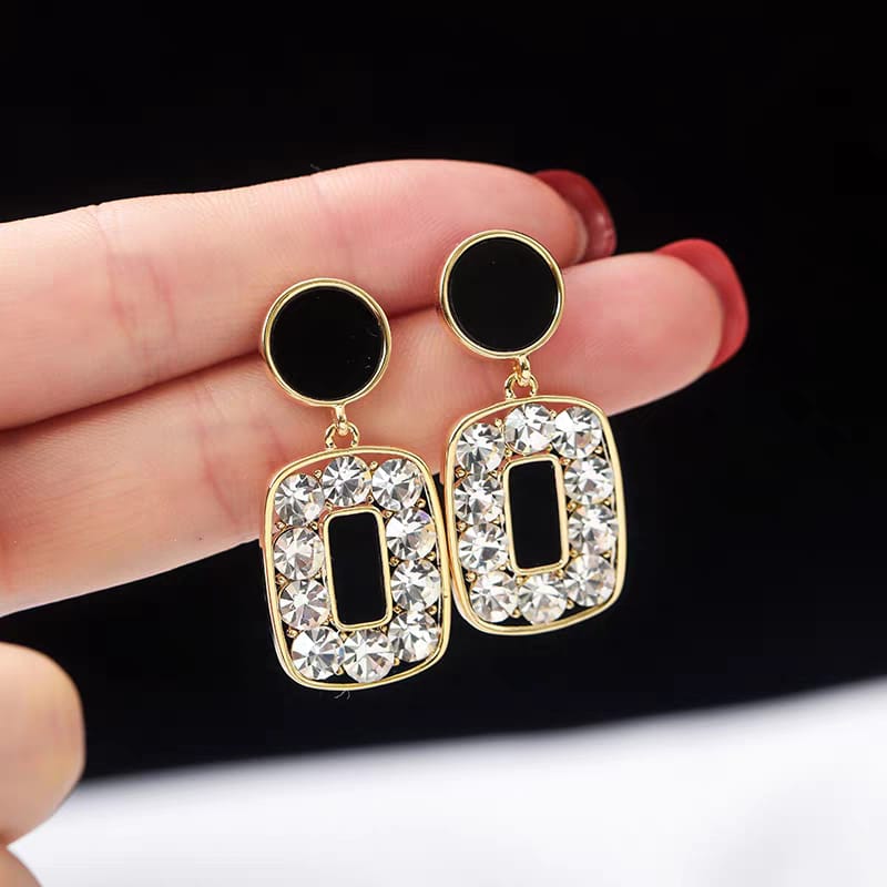 Crystal Black Korean Drop Earrings - SSJK026