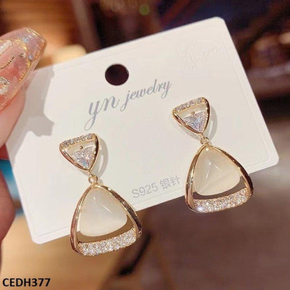 Curved Triangle Drop Earrings Pair - CEDH377 BTO