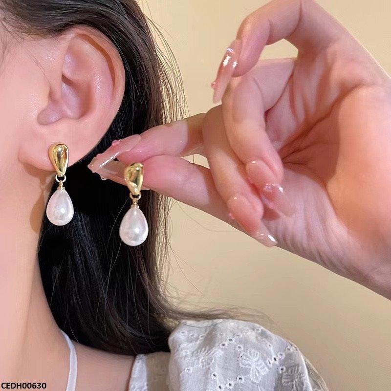 Oval Pearl Drop Earrings - CEDH00630 YHC