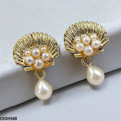 Shell Pearl Drop Earrings - CEDH588 SDQ