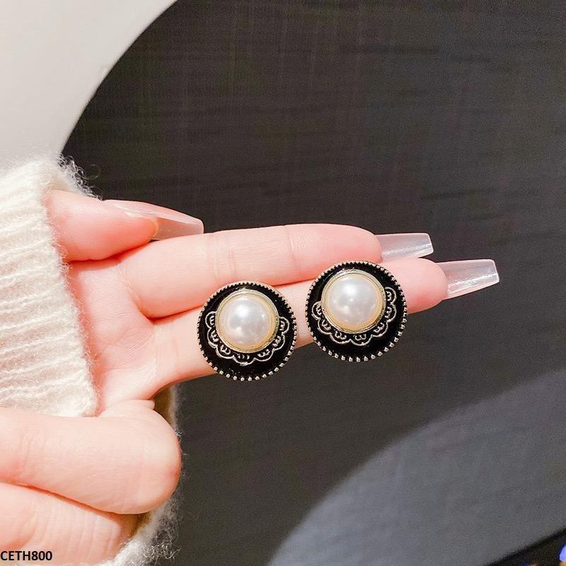Korean Black Round Pearl Earrings/Tops- CETH800 ZHL