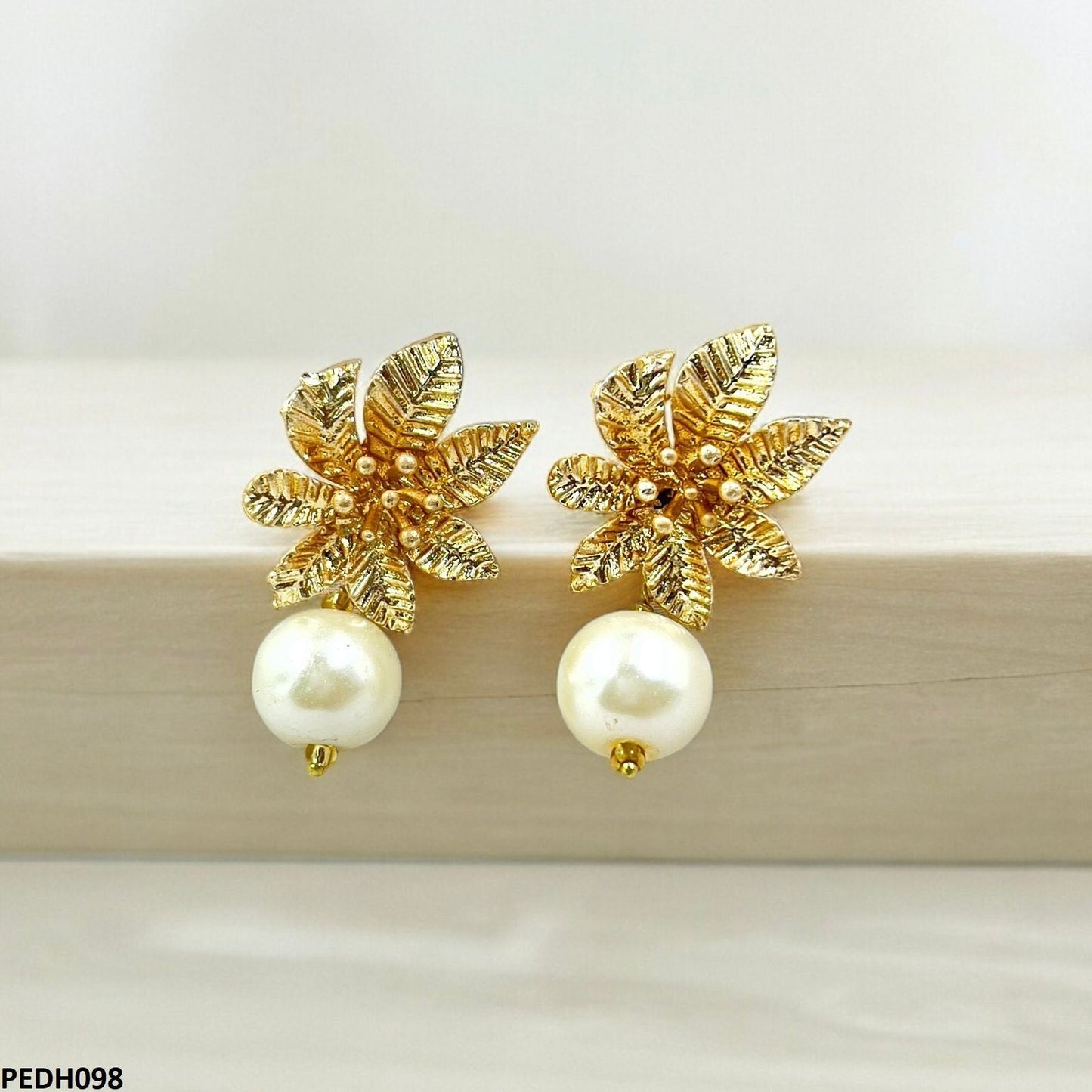 Korean Flower Pearl Drop Earrings - PEDH098 SDQ