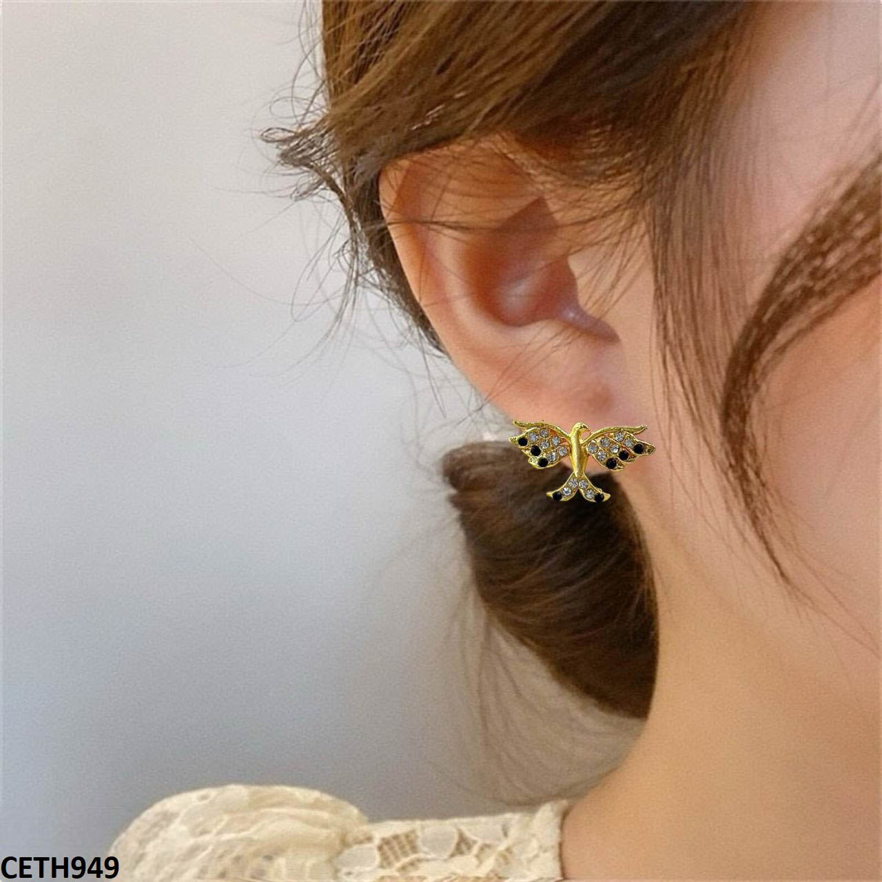 Daring Golden Eagle Tops Earrings - CETH949 SDQ