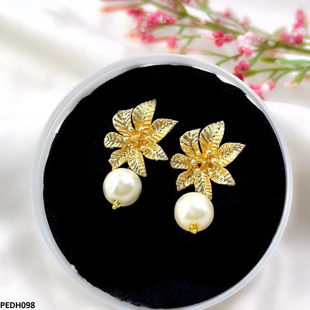 Korean Flower Pearl Drop Earrings - PEDH098 SDQ
