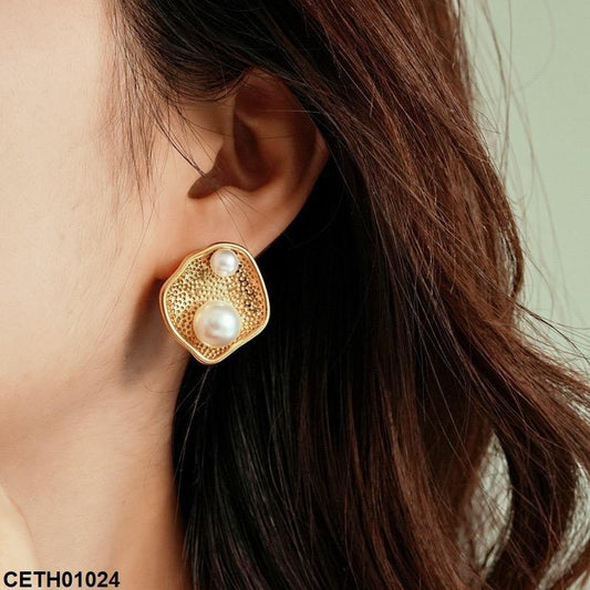 Large Pearl Stud Earrings Pair - CETH01004 ZHL