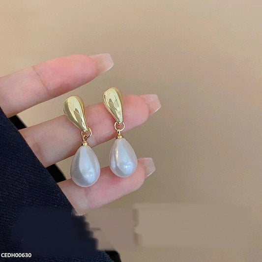 Oval Pearl Drop Earrings - CEDH00630 YHC