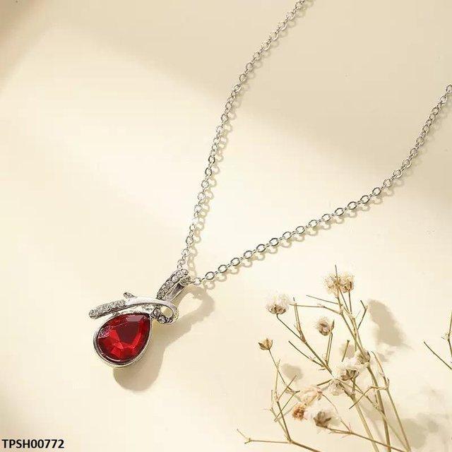 Tear Drop Pendant With Chain - TPSH00772 JMN