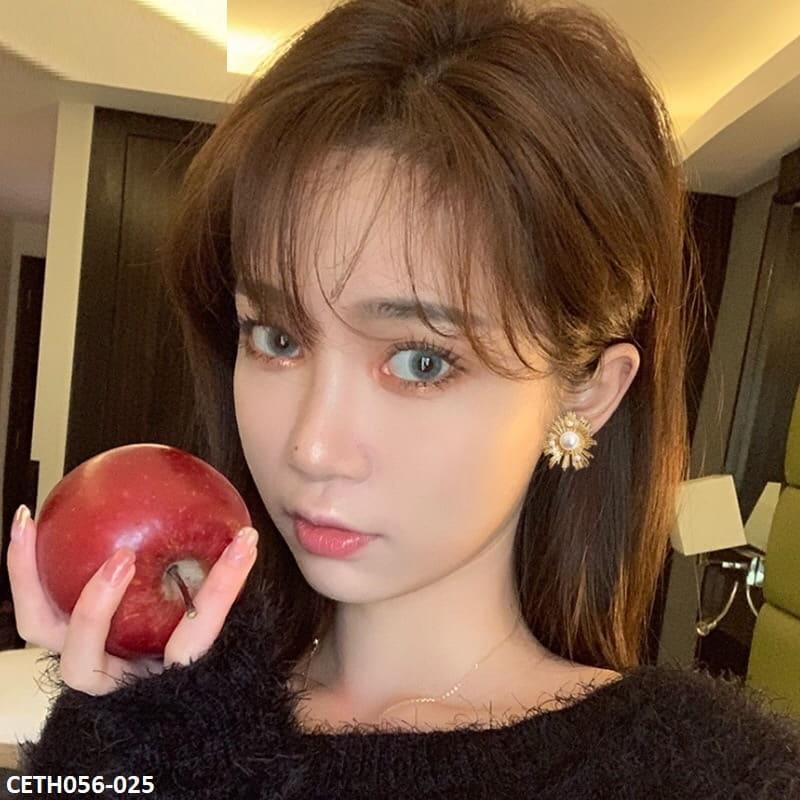 Sun Rays Pearl Stud Earrings Pair - CETH056 SDQ