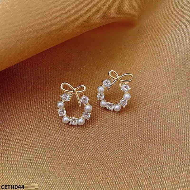 Pearl Bow Stud Earrings Pair - CETH044 SDQ